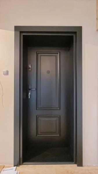 drzwi-w-pomieszczeniu-29